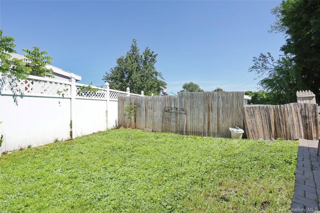 16 Adler Court, West Haverstraw, NY 10993