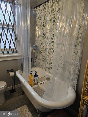 1727 W PACIFIC ST, Philadelphia, PA 19140