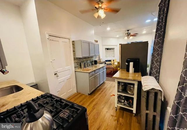 1727 W PACIFIC ST, Philadelphia, PA 19140