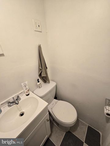 1727 W PACIFIC ST, Philadelphia, PA 19140