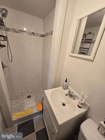 1727 W PACIFIC ST, Philadelphia, PA 19140