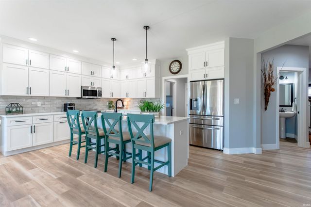 923 Taversham Avenue, Evansville, IN 47725