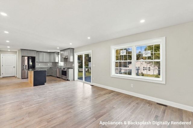 1 Howarth Road, Oxford, MA 01540