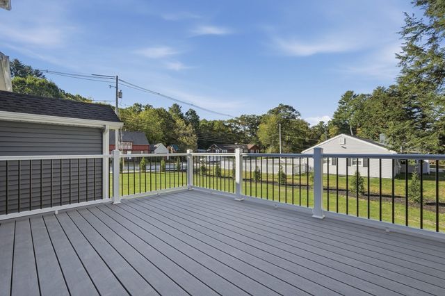 1 Howarth Road, Oxford, MA 01540