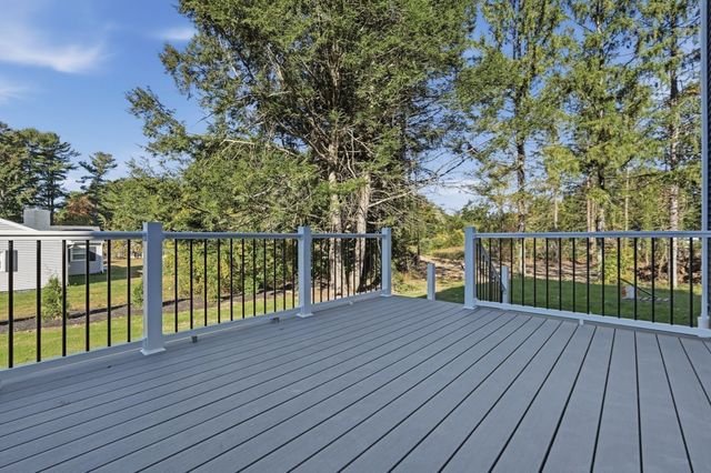 1 Howarth Road, Oxford, MA 01540
