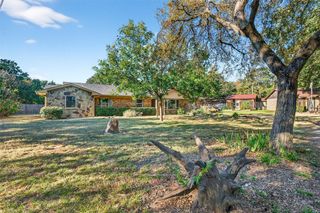 594 Lukehaven Drive, Pottsboro, TX 75076