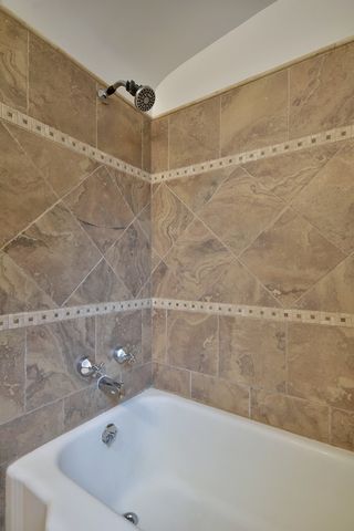 1530 Clinton Place 1, River Forest, IL 60305