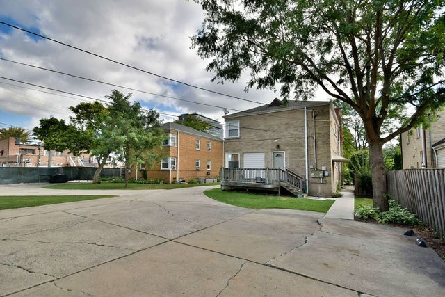 1530 Clinton Place 1, River Forest, IL 60305