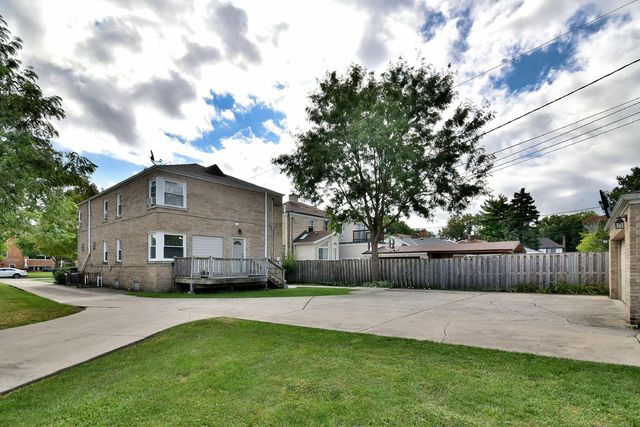 1530 Clinton Place 1, River Forest, IL 60305