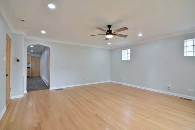 1530 Clinton Place 1, River Forest, IL 60305