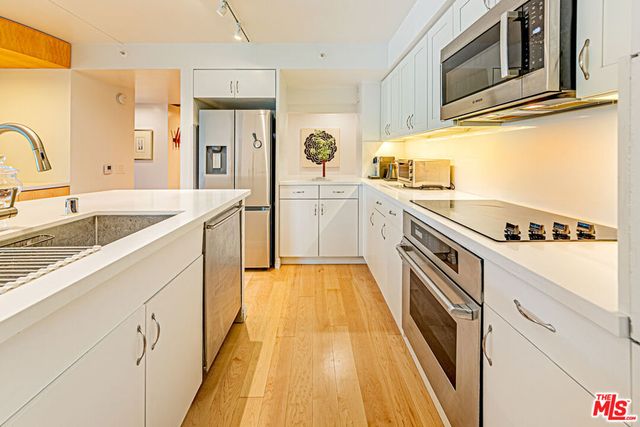 600 W 9th Street 516, Los Angeles, CA 90015