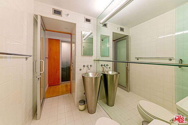 600 W 9th Street 516, Los Angeles, CA 90015