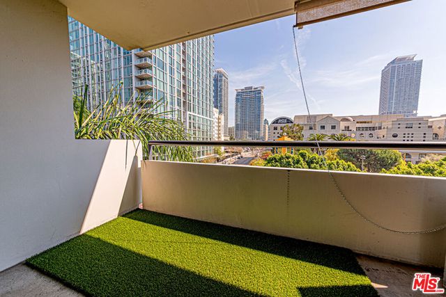 600 W 9th Street 516, Los Angeles, CA 90015