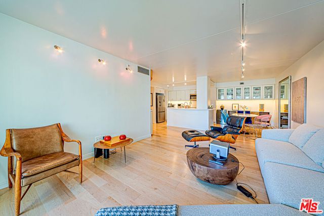 600 W 9th Street 516, Los Angeles, CA 90015