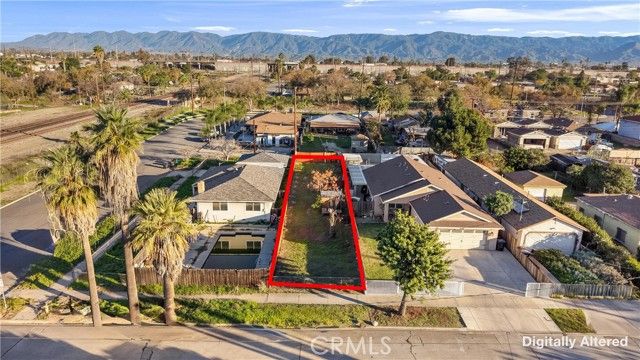 0 W O, Colton, CA 92324