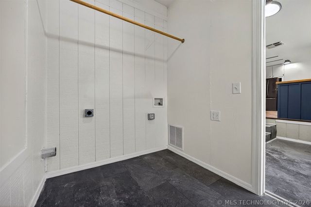 4532 E 38th Place, Tulsa, OK 74135