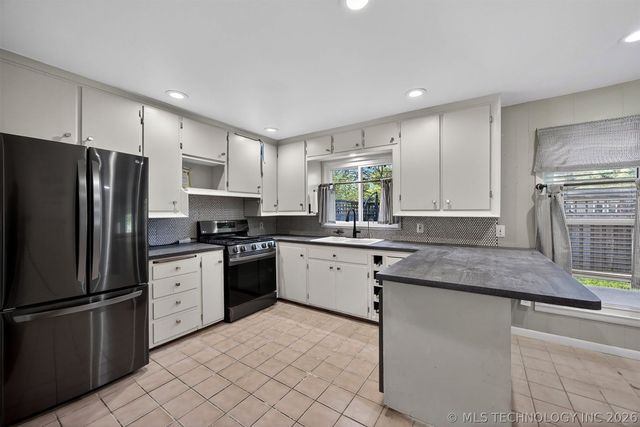 4532 E 38th Place, Tulsa, OK 74135