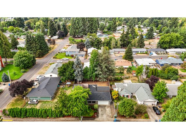 2356 B St, Hubbard, OR 97032