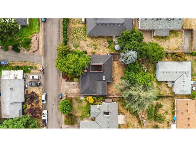 2356 B St, Hubbard, OR 97032