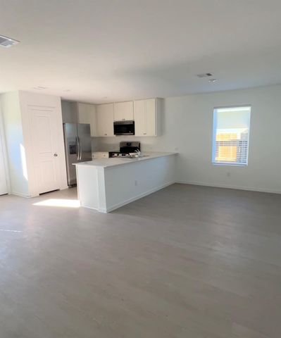 18712 Loom Drive, Conroe, TX 77306