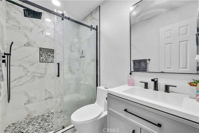 9977 Granite Hill, Jurupa Valley, CA 92509