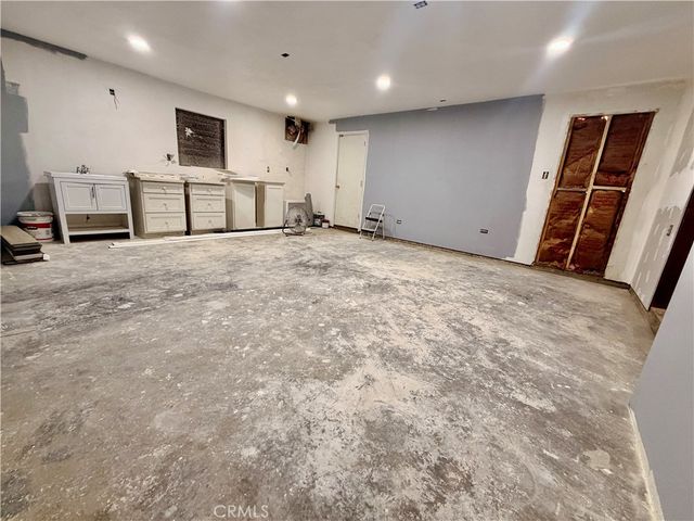 9977 Granite Hill, Jurupa Valley, CA 92509