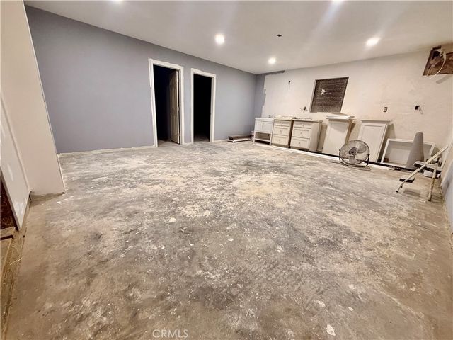 9977 Granite Hill, Jurupa Valley, CA 92509