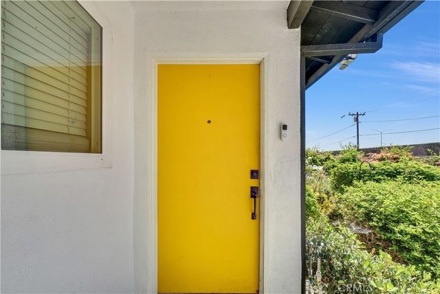 9977 Granite Hill, Jurupa Valley, CA 92509