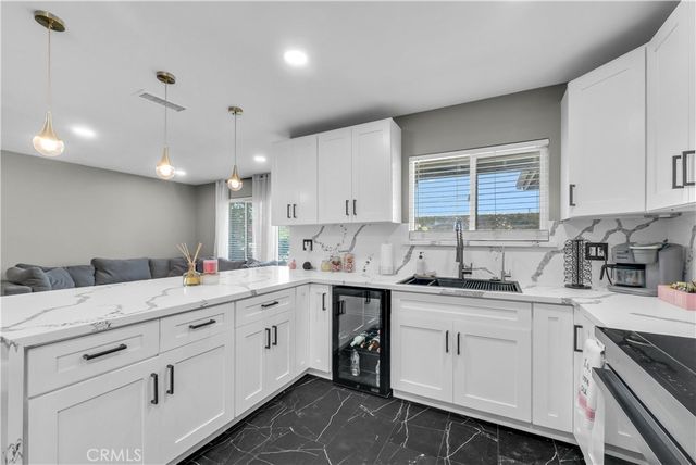 9977 Granite Hill, Jurupa Valley, CA 92509