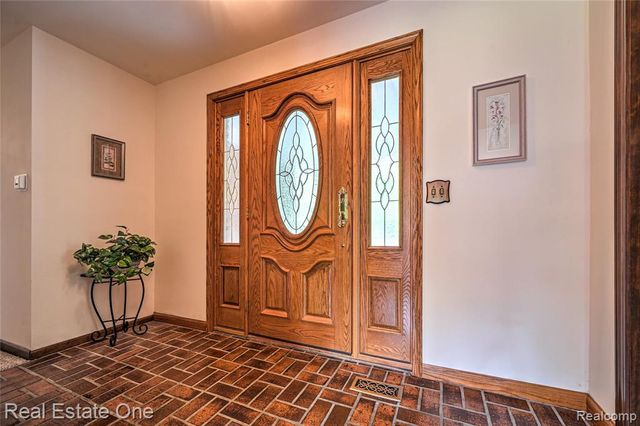 1400 S Baldwin Road, Lake Orion, MI 48360