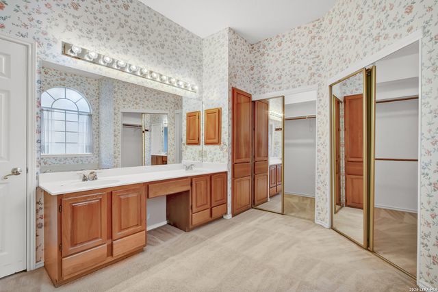 1814 CAVERSHAM PASS LN, San Antonio, TX 78253