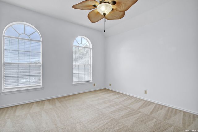 1814 CAVERSHAM PASS LN, San Antonio, TX 78253