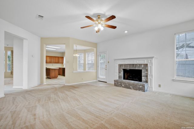 1814 CAVERSHAM PASS LN, San Antonio, TX 78253