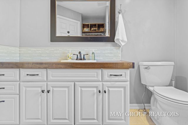 8735 24th Avenue, Jenison, MI 49428