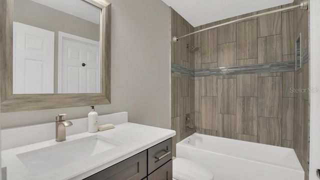 3433 GLOSSY LEAF LANE, Clermont, FL 34711