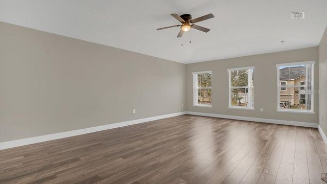3433 GLOSSY LEAF LANE, Clermont, FL 34711