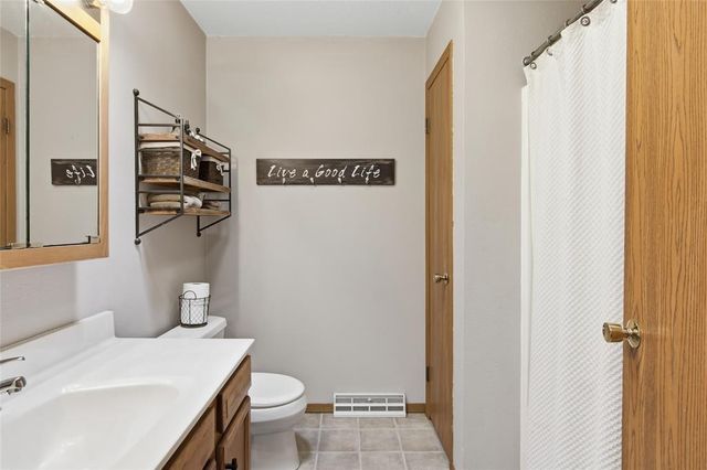 6903 Julius Drive, Eau Claire, WI 54701