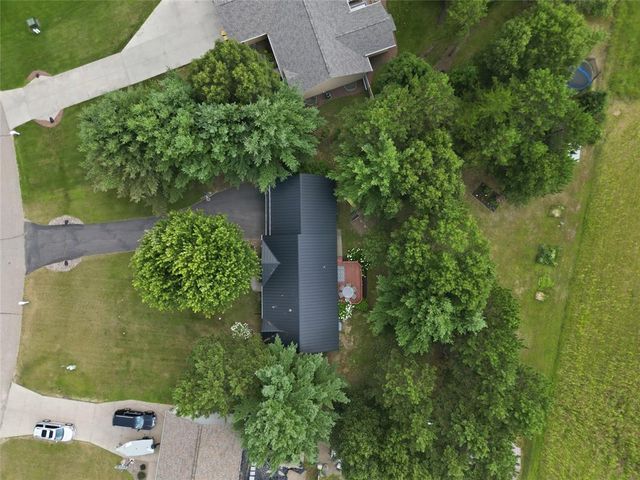 6903 Julius Drive, Eau Claire, WI 54701