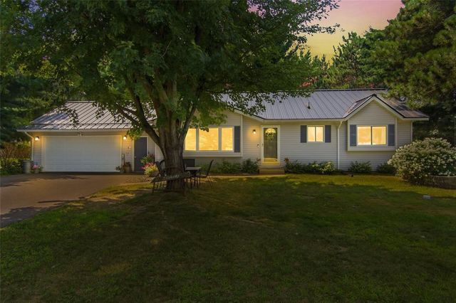 6903 Julius Drive, Eau Claire, WI 54701