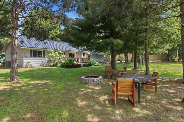 6903 Julius Drive, Eau Claire, WI 54701