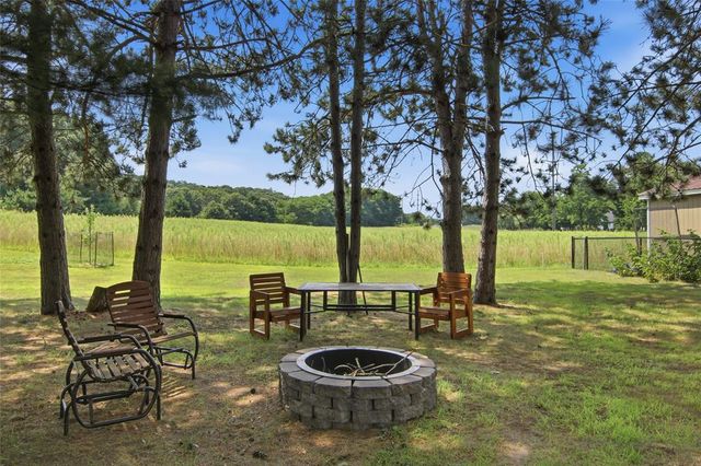 6903 Julius Drive, Eau Claire, WI 54701