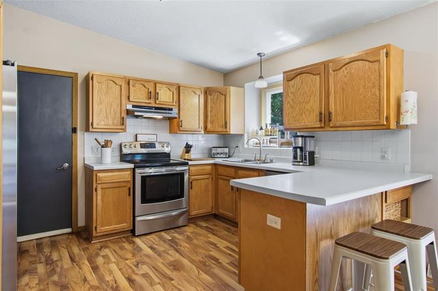 6903 Julius Drive, Eau Claire, WI 54701