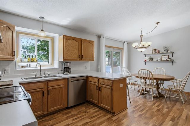 6903 Julius Drive, Eau Claire, WI 54701