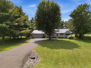6903 Julius Drive, Eau Claire, WI 54701