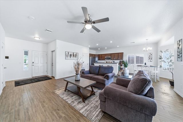 2744 Wilderness Lane, Bullhead City, AZ 86442