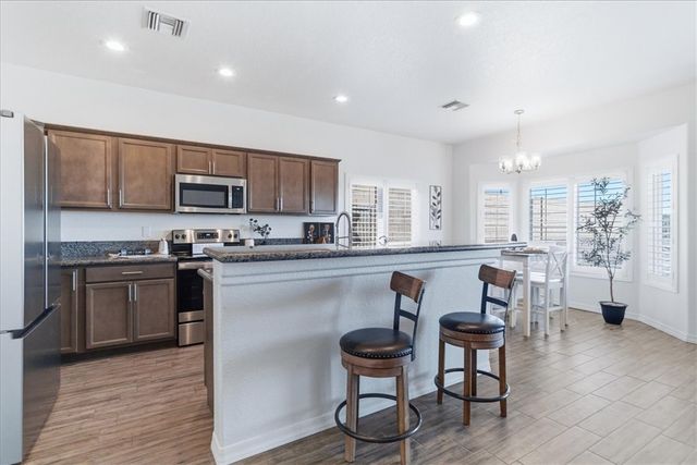 2744 Wilderness Lane, Bullhead City, AZ 86442