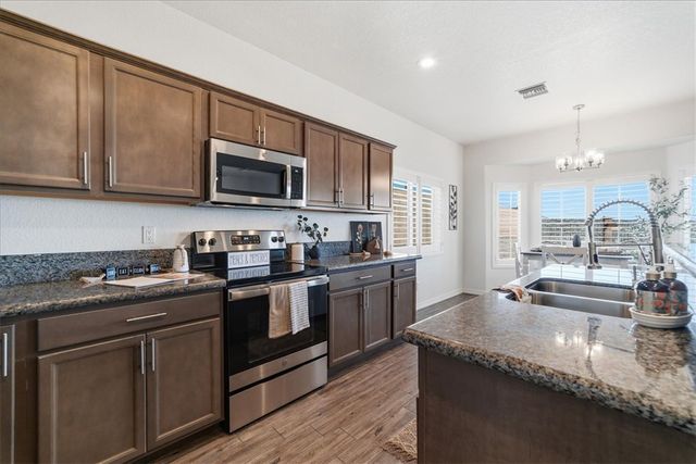 2744 Wilderness Lane, Bullhead City, AZ 86442