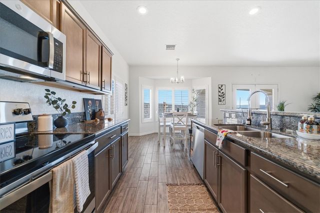 2744 Wilderness Lane, Bullhead City, AZ 86442