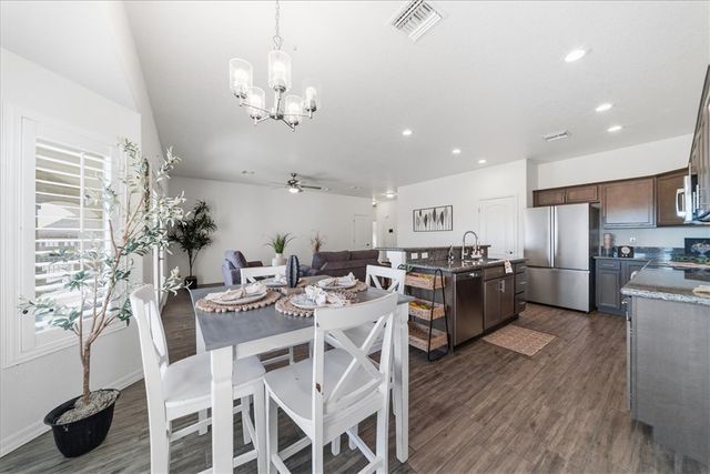 2744 Wilderness Lane, Bullhead City, AZ 86442