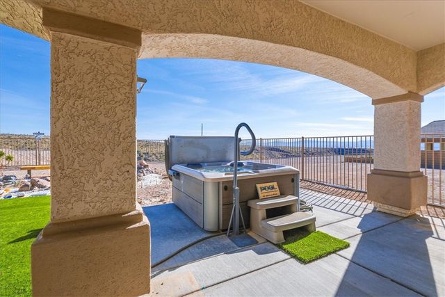 2744 Wilderness Lane, Bullhead City, AZ 86442